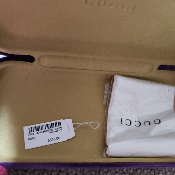 BRAND NEW GUGGI SUNGLASSES NEVER WARN WITH CASE - Picture 8 of 10